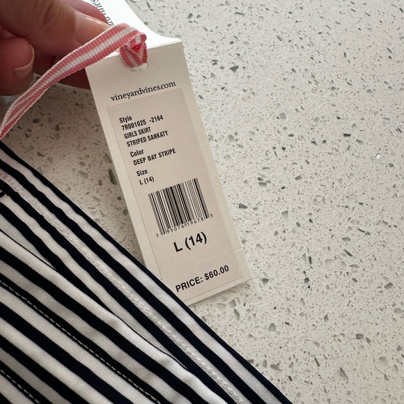 Vineyard Vines kids size large (14) Striped sankaty deep bay stripe Skirt/skort - Picture 2 of 6